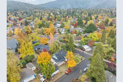 124 Morton Street, Ashland, OR 97520 - Photo 27