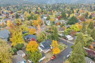 124 Morton St, Ashland, OR 97520 - Photo 27