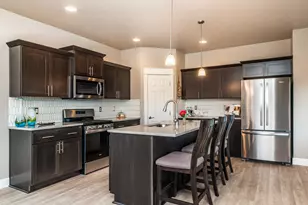 20603 Kira Dr, Bend, OR 97702 - Photo 11