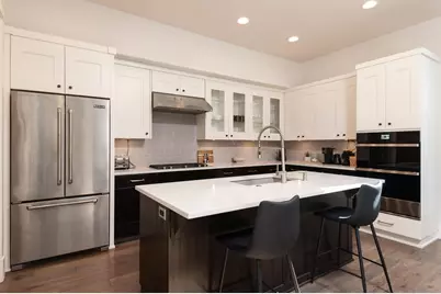 60472 Kangaroo Loop, Bend, OR 97702 - Photo 11