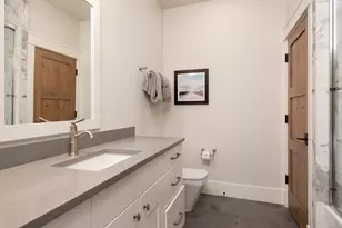 60472 Kangaroo Loop, Bend, OR 97702 - Photo 27