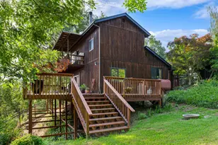 1026 N Schoolhouse Creek Rd, Grants Pass, OR 97526 - Photo 9