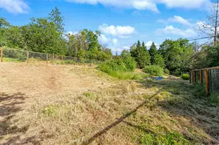 1026 N Schoolhouse Creek Rd, Grants Pass, OR 97526 - Photo 25
