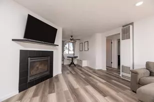 21116 SE Reed Market Rd, Bend, OR 97702 - Photo 3