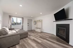 21116 SE Reed Market Rd, Bend, OR 97702 - Photo 5