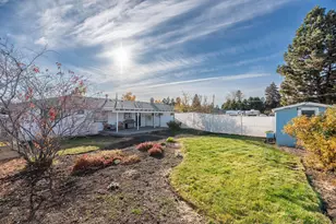 21116 SE Reed Market Rd, Bend, OR 97702 - Photo 31