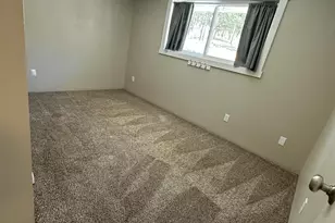 6169 Tamarack Ln, Central Point, OR 97502 - Photo 9