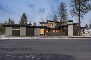 3374 NW Leavitt Ln, Bend, OR 97703 - Photo 5