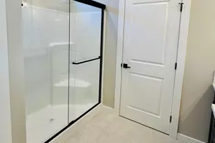 657 Terrazzo Wy, Medford, OR 97501 - Photo 9