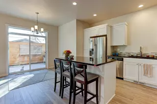 940 NE Paula Dr, Bend, OR 97701 - Photo 9