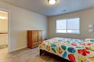 940 NE Paula Dr, Bend, OR 97701 - Photo 19