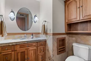 21955 Rickard Rd, Bend, OR 97702 - Photo 37