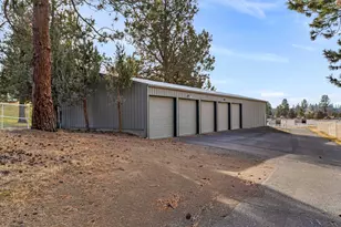 21955 Rickard Rd, Bend, OR 97702 - Photo 63