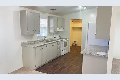 8401 Old Stage Road #UNIT 27, Central Point, OR 97502 - Photo 13