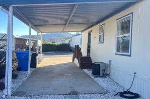 8401 Old Stage Rd, Central Point, OR 97502 - Photo 5