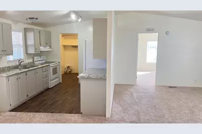 8401 Old Stage Road #UNIT 27, Central Point, OR 97502 - Photo 15