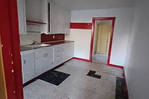 252 5th St, Glendale, OR 97442 - Photo 11