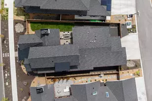 3162 NW Strickland Wy, Bend, OR 97703 - Photo 55