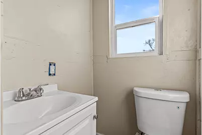 142 Onyx Street, Eagle Point, OR 97524 - Photo 5