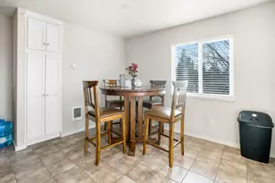 65605 61st St, Bend, OR 97703 - Photo 9