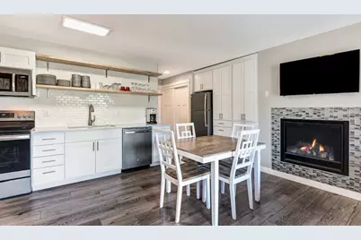 1565 NW Wall Street #206, Bend, OR 97703 - Photo 13