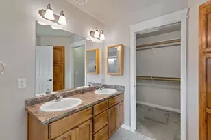 1630 Medart Ln, Grants Pass, OR 97527 - Photo 13