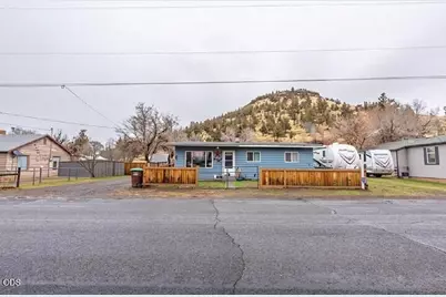 900 SE Willowdale Drive, Prineville, OR 97754 - Photo 1