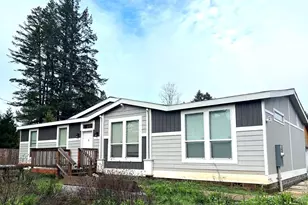 535 W River St, Cave Junction, OR 97523 - Photo 1