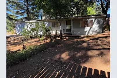 105 Raymond Street, Cave Junction, OR 97523 - Photo 3