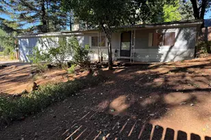 105 Raymond St, Cave Junction, OR 97523 - Photo 3