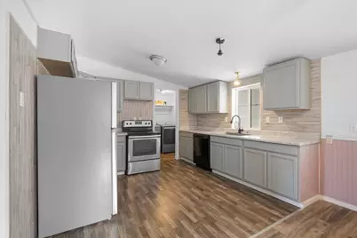 633 E Archwood Drive #UNIT 130, Eagle Point, OR 97524 - Photo 9