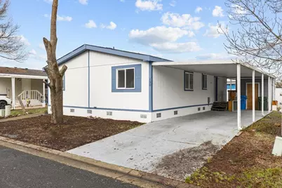 633 E Archwood Drive #UNIT 130, Eagle Point, OR 97524 - Photo 3