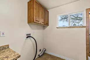 4260 Clayton Rd, Ashland, OR 97520 - Photo 19