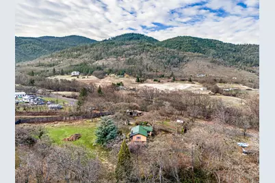 4260 Clayton Road, Ashland, OR 97520 - Photo 39