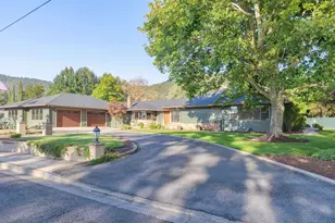 1117 NE Memorial Dr, Grants Pass, OR 97526 - Photo 19