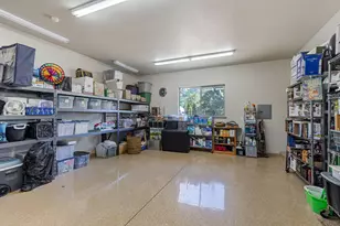 1117 NE Memorial Dr, Grants Pass, OR 97526 - Photo 55