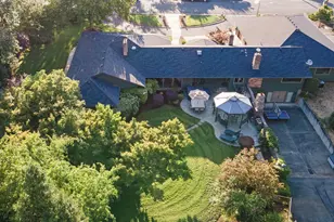 1117 NE Memorial Dr, Grants Pass, OR 97526 - Photo 15