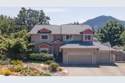 300 Woodville Way, Rogue River, OR 97537 - Photo 41