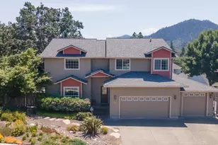 300 Woodville Way, Rogue River, OR 97537 - Photo 41