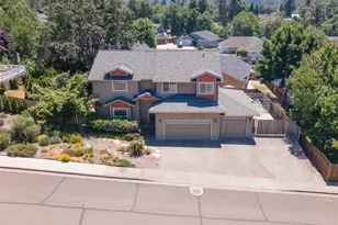 300 Woodville Way, Rogue River, OR 97537 - Photo 47