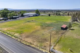 22333 Nelson Rd, Bend, OR 97701 - Photo 61