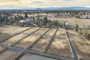 22333 Nelson Rd, Bend, OR 97701 - Photo 47