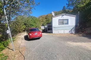 2455 Harbeck Rd, Grants Pass, OR 97527 - Photo 3