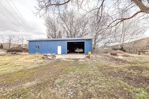 55550 McKern Ln, Mount Vernon, OR 97865 - Photo 21