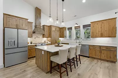 15475 Pinetree Drive, La Pine, OR 97739 - Photo 9