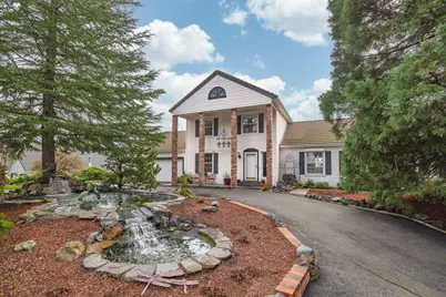 575 Country Aire Drive, Grants Pass, OR 97526 - Photo 1