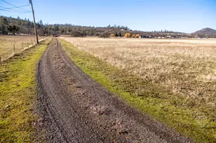 4477 E Antelope Rd, Eagle Point, OR 97524 - Photo 17