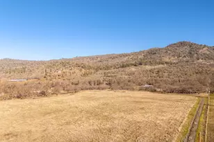 4477 E Antelope Rd, Eagle Point, OR 97524 - Photo 13