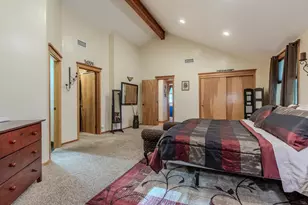 6645 Pioneer Rd, Medford, OR 97501 - Photo 17