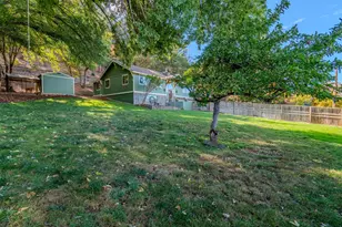 6645 Pioneer Rd, Medford, OR 97501 - Photo 41